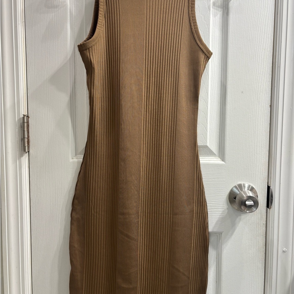 Elegant Brown Sleeveless Dress
